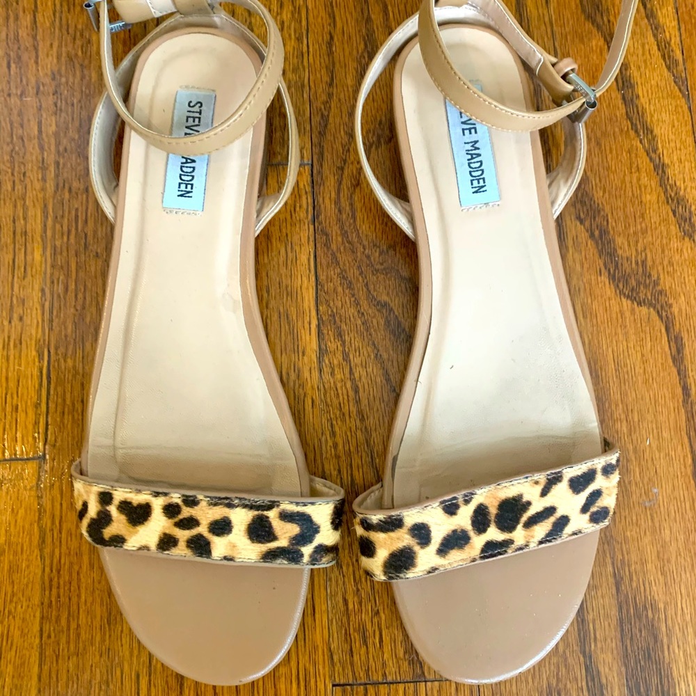 Steve Madden sz 9 leopard ankle strap sandals